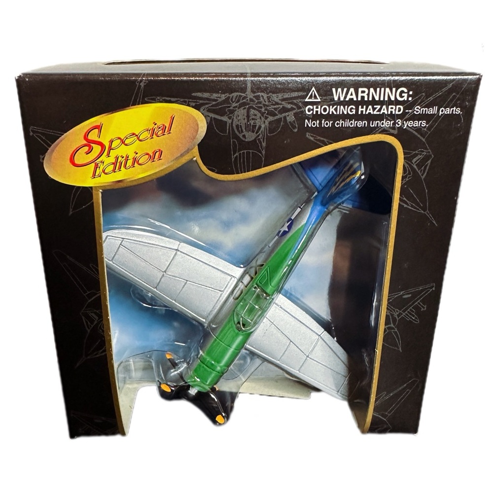 MAISTO AIR FORCE SPECIAL EDITION P-47D THUNDERBOLT DIECAST REPLICA PLANE NEW!